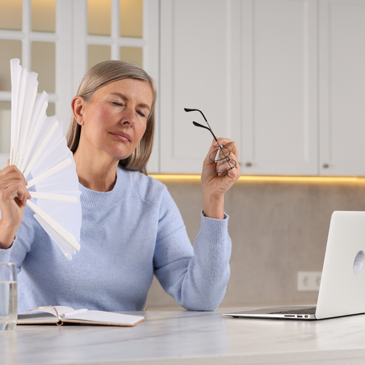 「え、暑いの私だけ？」会議室で一人だけ汗だく問題